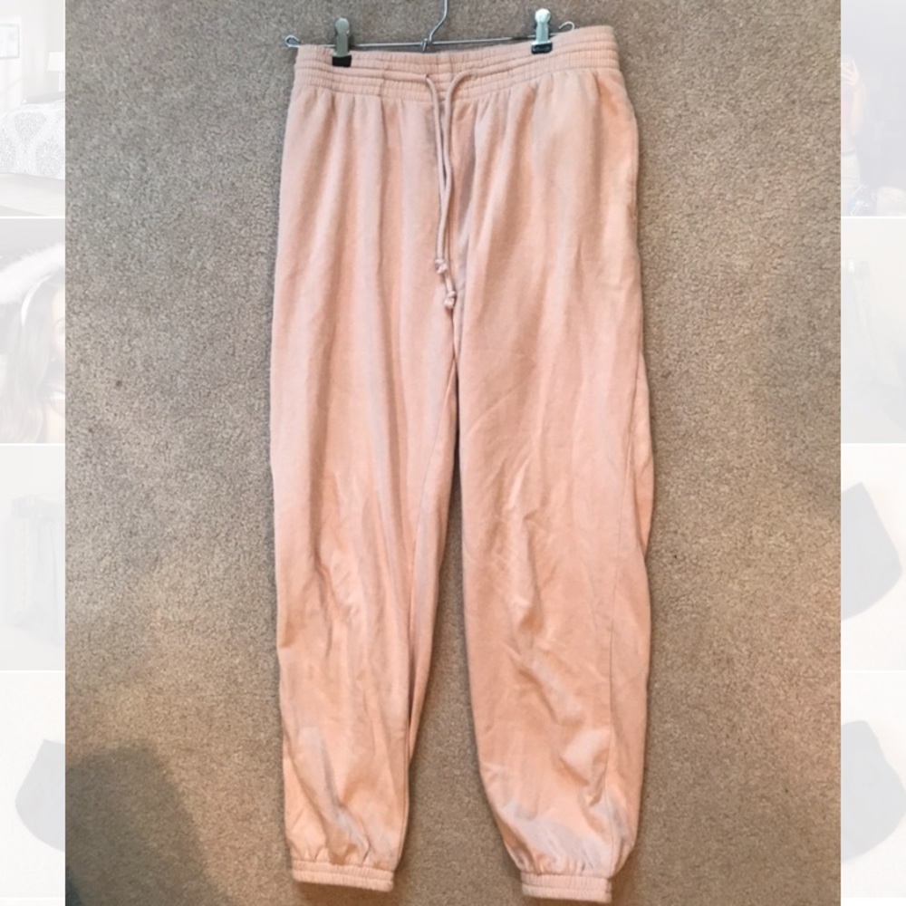 Light pink H&M joggers.
